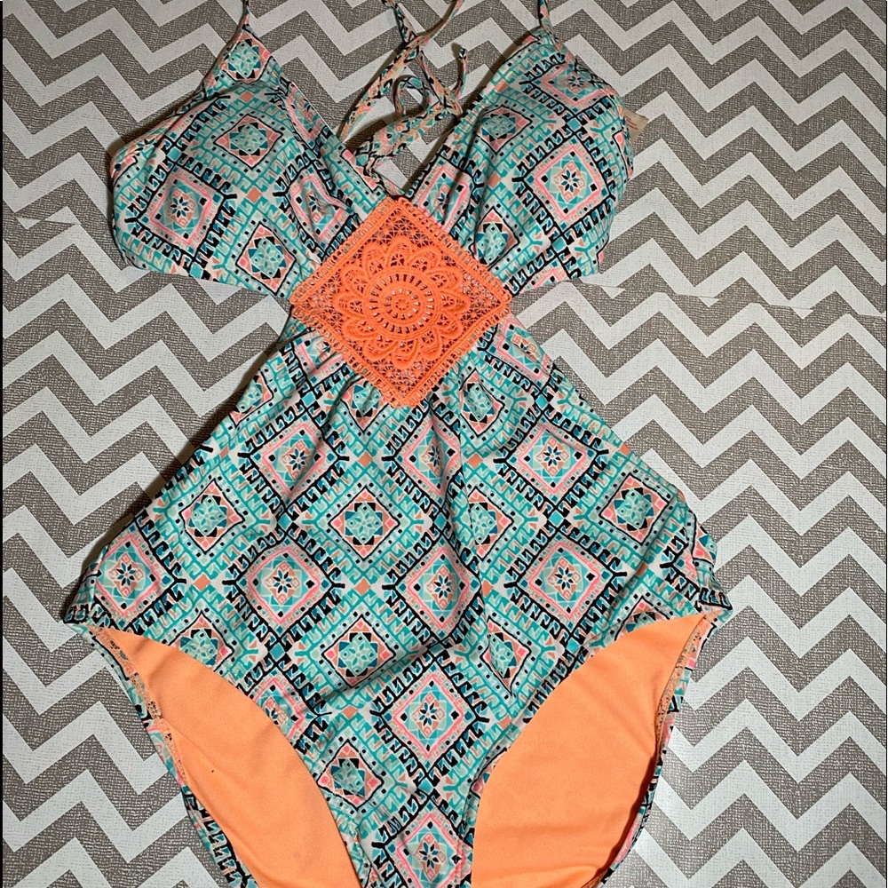 one piece bikini